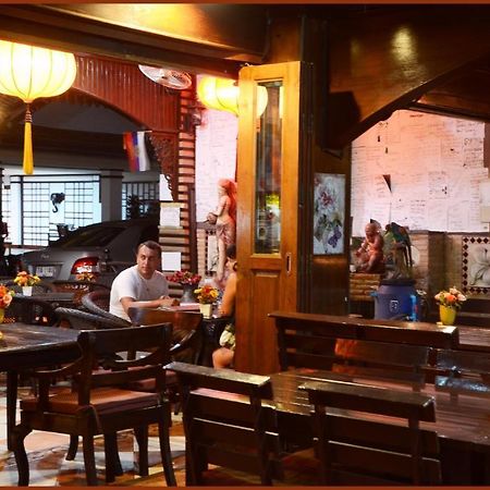 Gold Coast Inn Pattaya Bagian luar foto